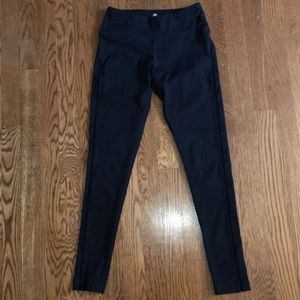 Black leggings with small netting down sides